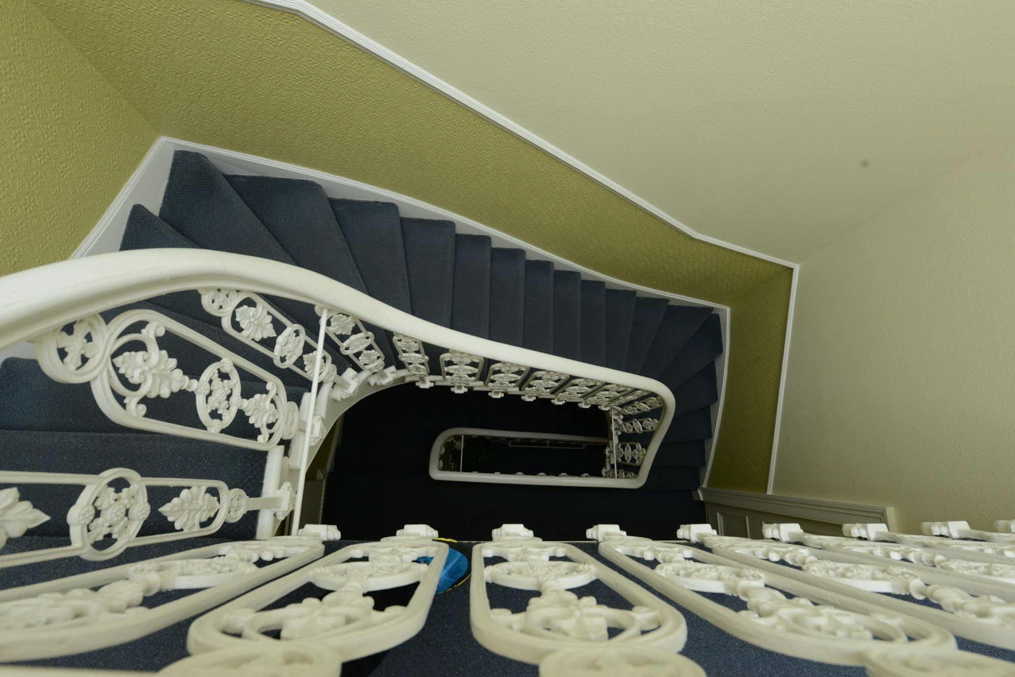 The Thistle House Единбург Екстериор снимка